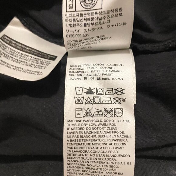 Levis Distressed Relaxed Fit Tshirt Mens Size Medium Shirt - Picture 14 of 16